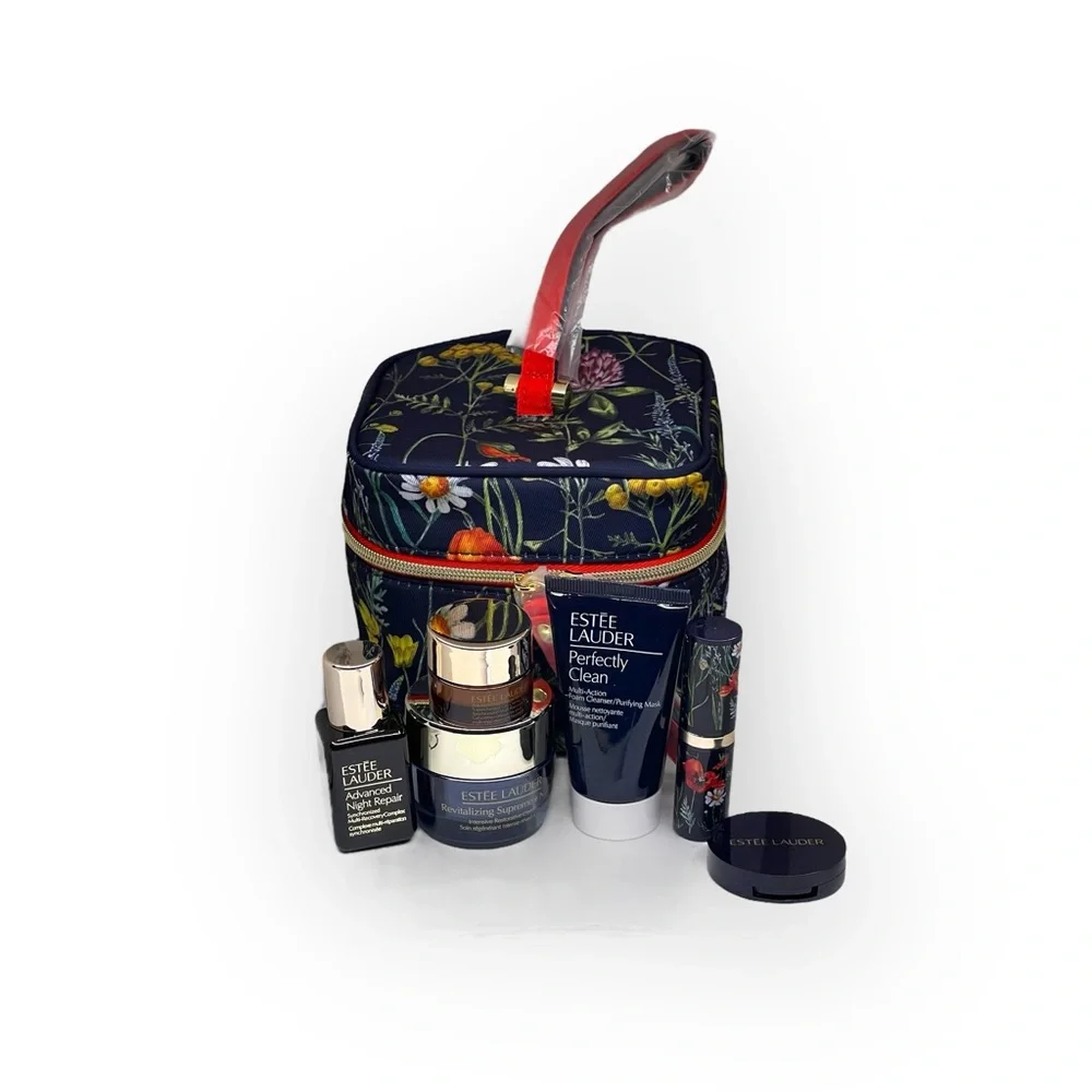 new Estee Lauder ❀ 7 PC Skincare Makeup Travel Gift Set ❀ Zip Around Bag